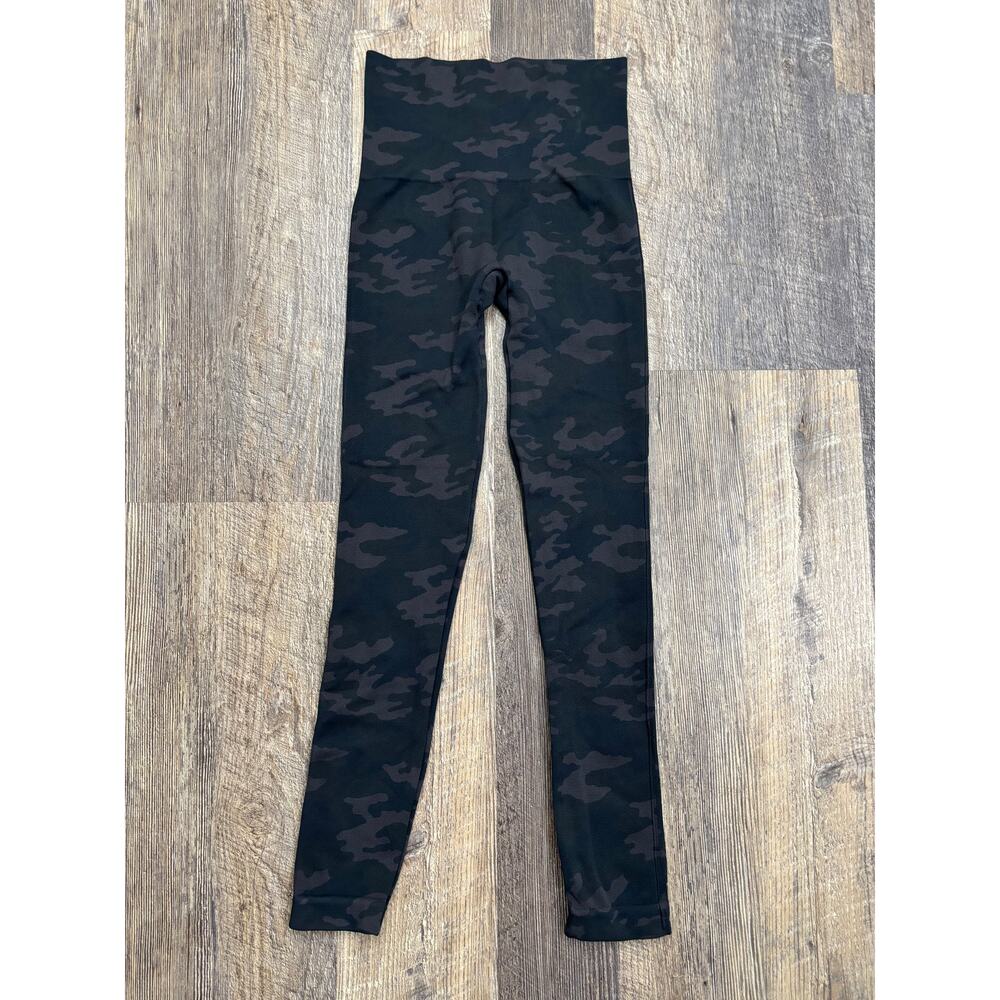 Spanx Look At Me Now Seamless Camo Leggings‎ Black Gray High Waist Small S/P